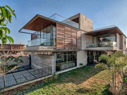 A Modern Three-Story Concrete House with a Stunning Staircase in Ahmedabad, India by Inclined Studio (18)