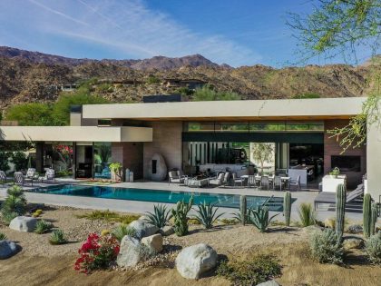 A Sophisticated Modern Desert Home with Mountain and Water Views in Palm Desert, California by Whipple Russell Architects (1)