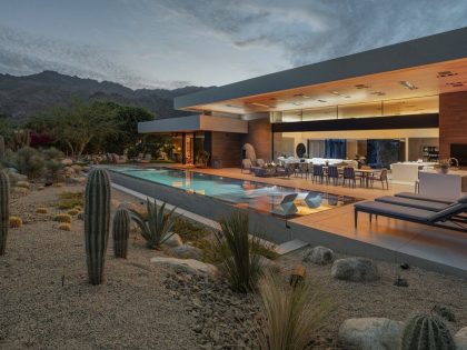 A Sophisticated Modern Desert Home with Mountain and Water Views in Palm Desert, California by Whipple Russell Architects (33)