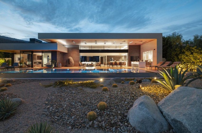 A Sophisticated Modern Desert Home with Mountain and Water Views in Palm Desert, California by Whipple Russell Architects (34)