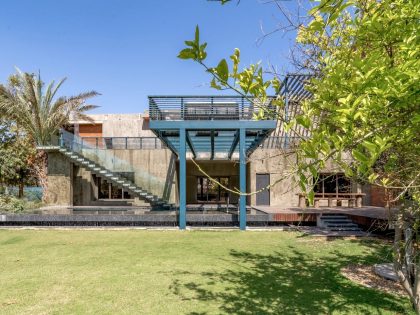 A Spacious Modern Brick Home with a Bright and Elegant Interior in Ahmedabad, India by Vihar Fadia Architects (28)