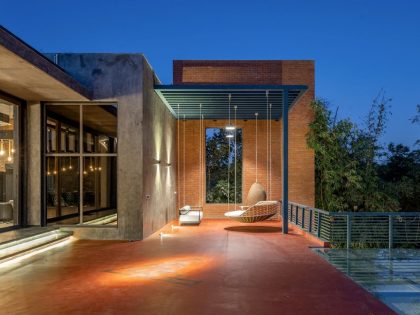 A Spacious Modern Brick Home with a Bright and Elegant Interior in Ahmedabad, India by Vihar Fadia Architects (29)