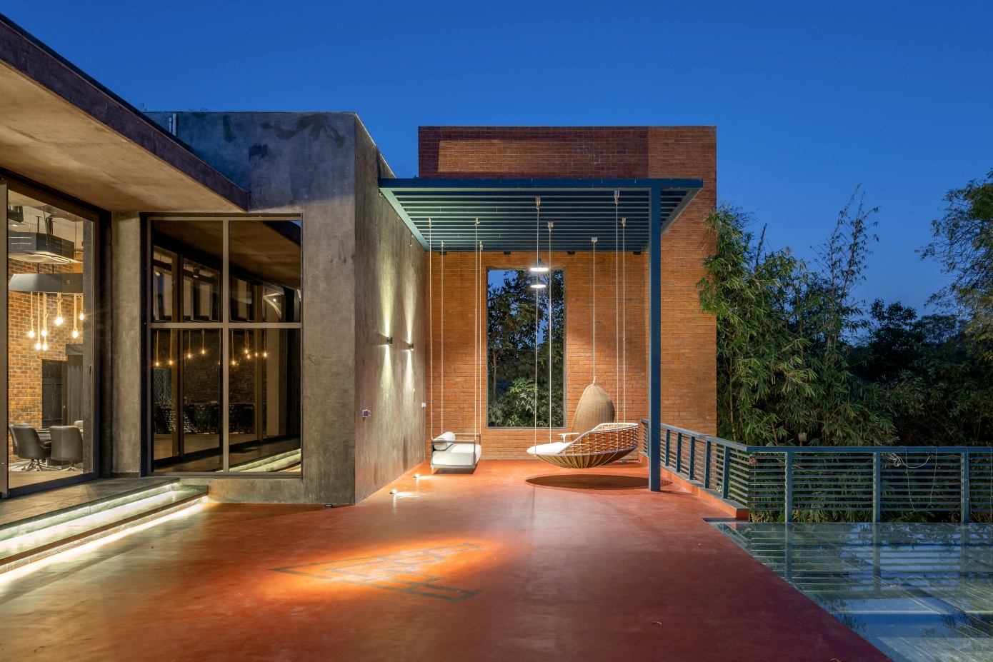A Spacious Modern Brick Home with a Bright and Elegant Interior in Ahmedabad, India by Vihar Fadia Architects (29)
