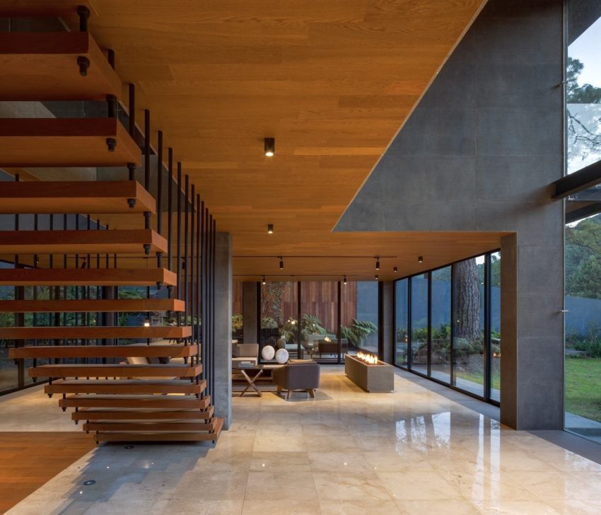 A Spacious Modern House with Warm and Cozy Interiors in Avándaro, Mexico by BRAG Arquitectos (11)