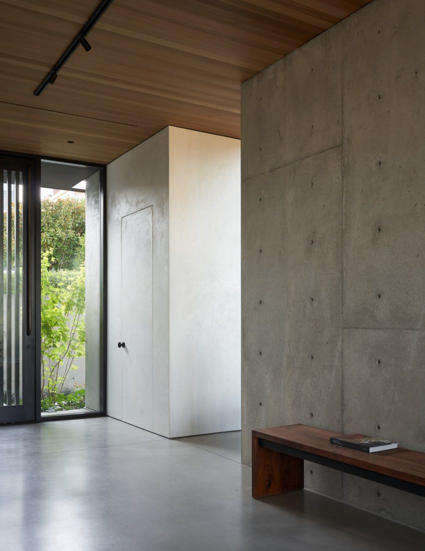 A Spectacular Cedar-Clad Home with Unparalleled Views in Seattle, Washington by GO’C (11)