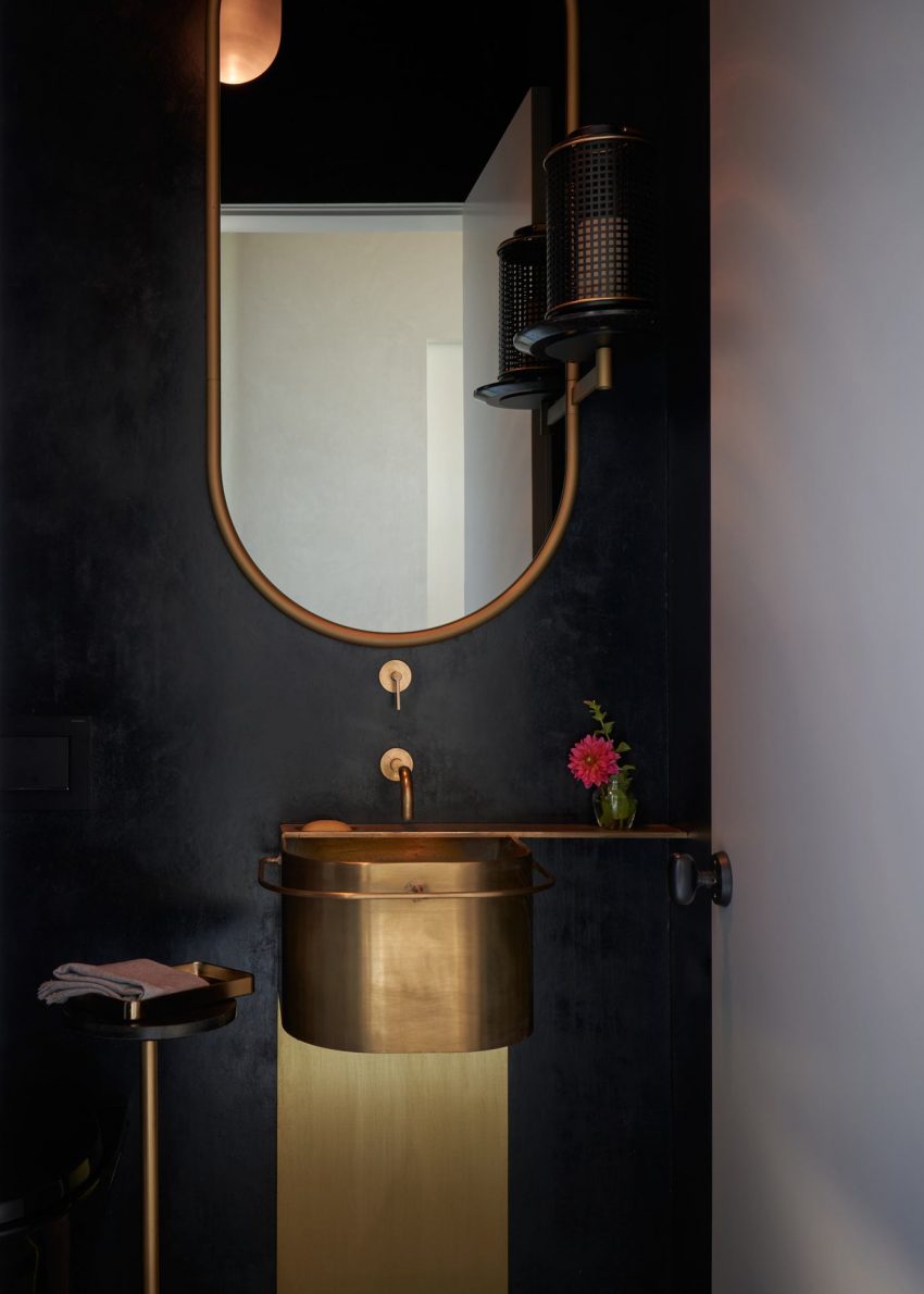 A Spectacular Cedar-Clad Home with Unparalleled Views in Seattle, Washington by GO’C (22)