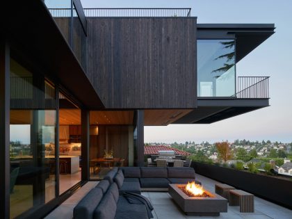 A Spectacular Cedar-Clad Home with Unparalleled Views in Seattle, Washington by GO’C (26)