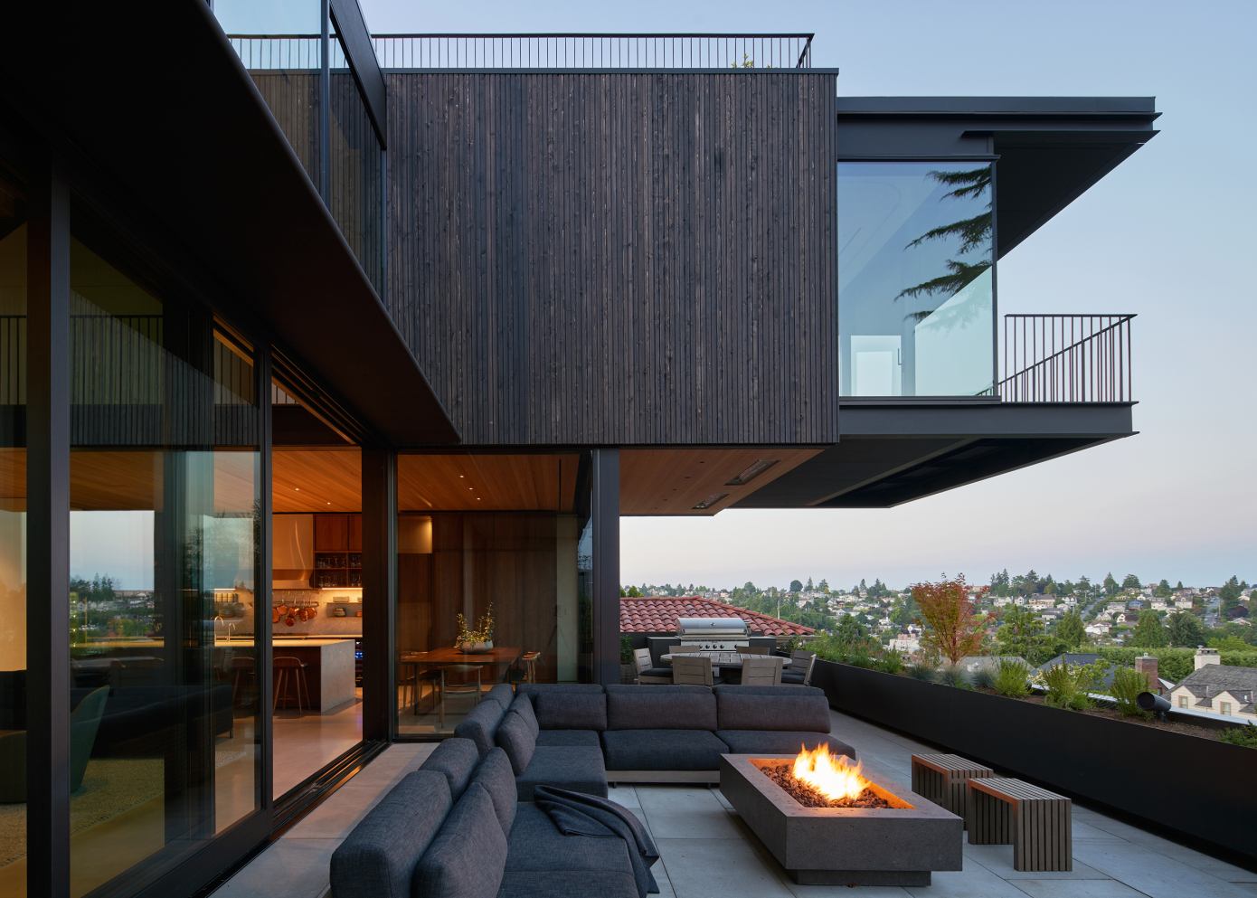 A Spectacular Cedar-Clad Home with Unparalleled Views in Seattle, Washington by GO’C (26)