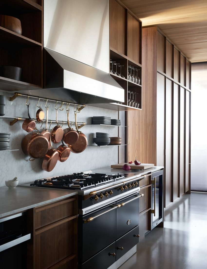 A Spectacular Cedar-Clad Home with Unparalleled Views in Seattle, Washington by GO’C (6)