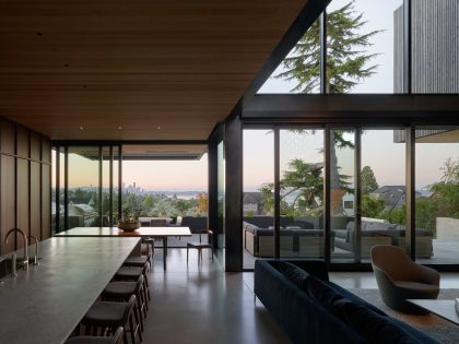 A Spectacular Cedar-Clad Home with Unparalleled Views in Seattle, Washington by GO’C (8)