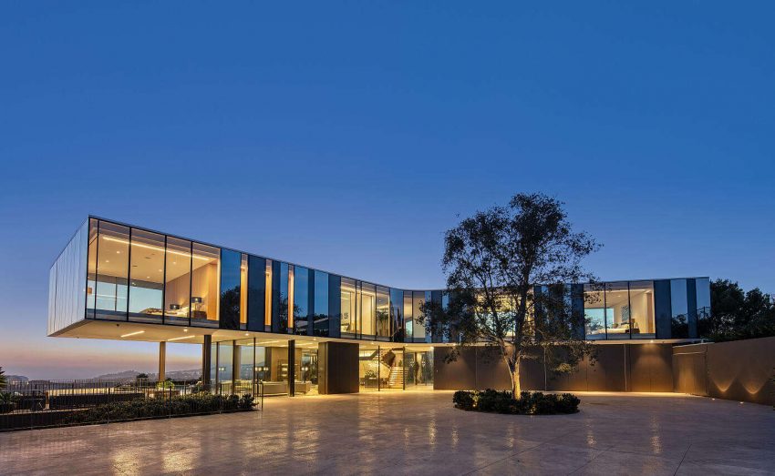 A Striking Propeller-Shaped Glass House with Mesmerizing Views in Bel Air, Los Angeles by SPF:architects (17)