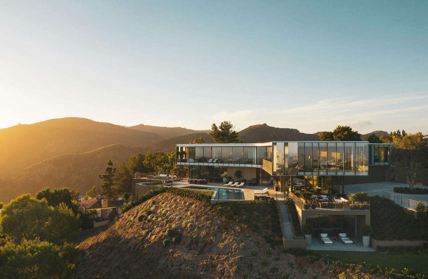 A Striking Propeller-Shaped Glass House with Mesmerizing Views in Bel Air, Los Angeles by SPF:architects (18)