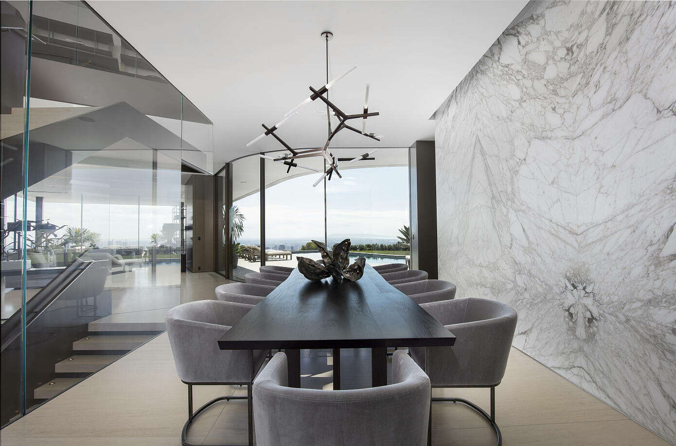 A Striking Propeller-Shaped Glass House with Mesmerizing Views in Bel Air, Los Angeles by SPF:architects (4)