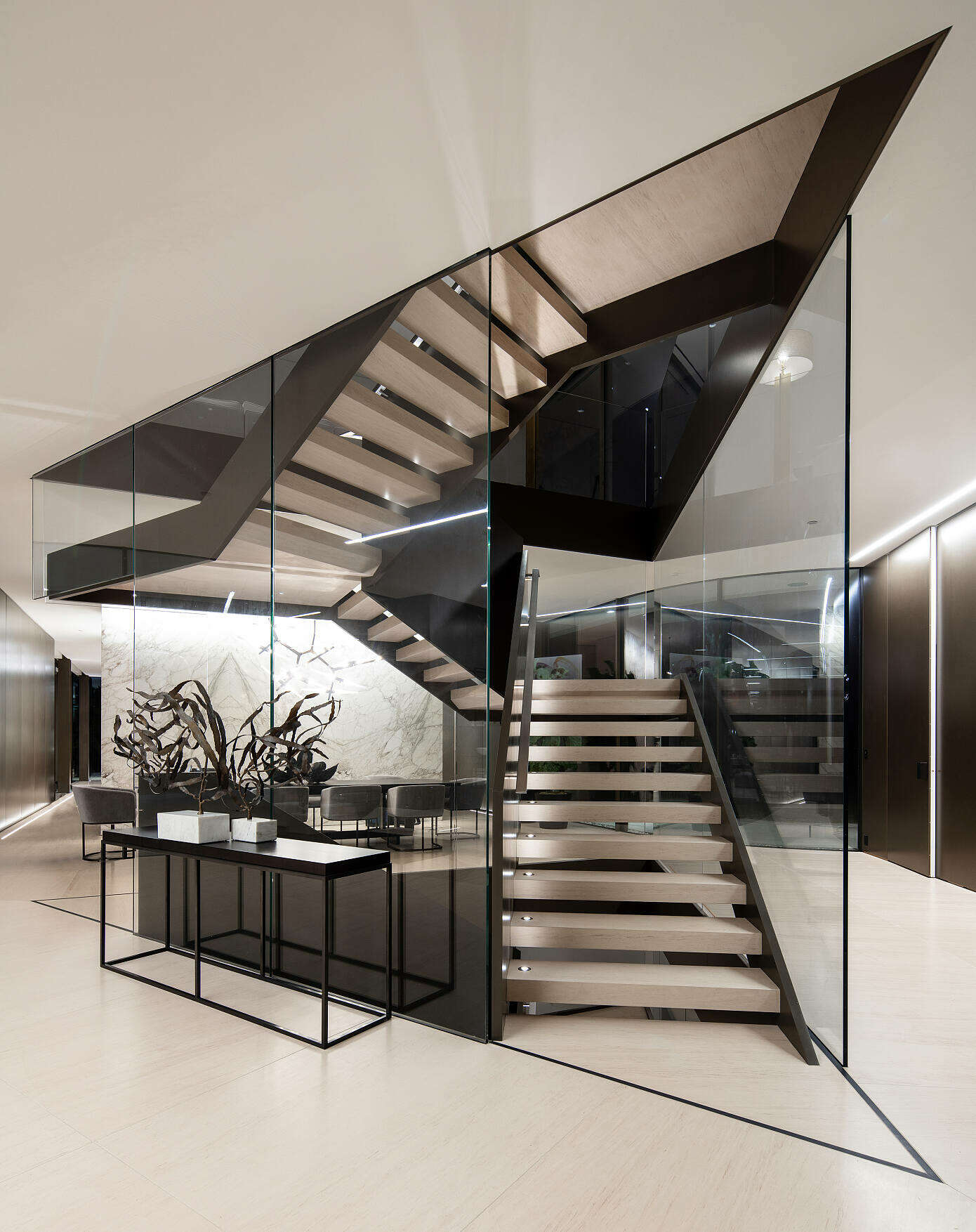 A Striking Propeller-Shaped Glass House with Mesmerizing Views in Bel Air, Los Angeles by SPF:architects (6)