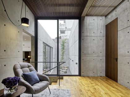 A Stunning Concrete Home for a Couple and Two Children in Semarang, Indonesia by Tamara Wibowo Architects (14)