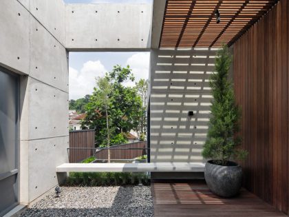 A Stunning Concrete Home for a Couple and Two Children in Semarang, Indonesia by Tamara Wibowo Architects (19)
