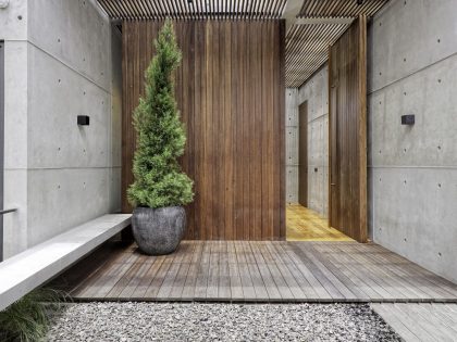 A Stunning Concrete Home for a Couple and Two Children in Semarang, Indonesia by Tamara Wibowo Architects (21)