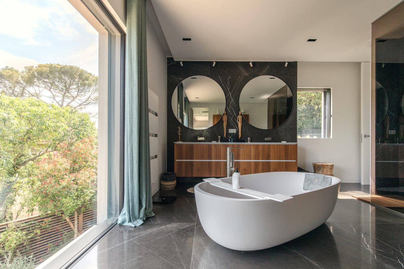 A Stunning Contemporary Cantilevered Home in the Southern Part of France by Brengues Le Pavec Architectes (13)