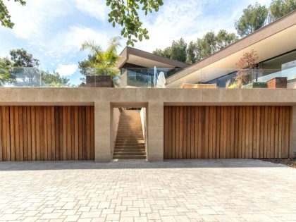 A Stunning Contemporary Cantilevered Home in the Southern Part of France by Brengues Le Pavec Architectes (23)