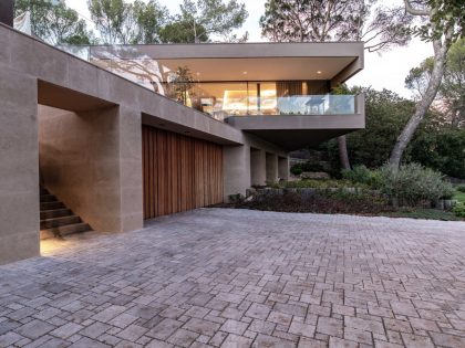 A Stunning Contemporary Cantilevered Home in the Southern Part of France by Brengues Le Pavec Architectes (29)