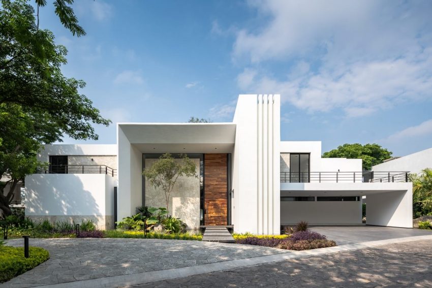 A Stunning Contemporary Home with Warm Elegance in Colima, Mexico by Di Frenna Arquitectos (1)