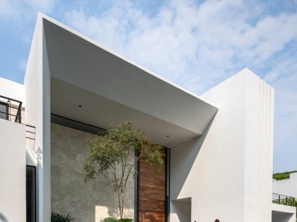 A Stunning Contemporary Home with Warm Elegance in Colima, Mexico by Di Frenna Arquitectos (3)