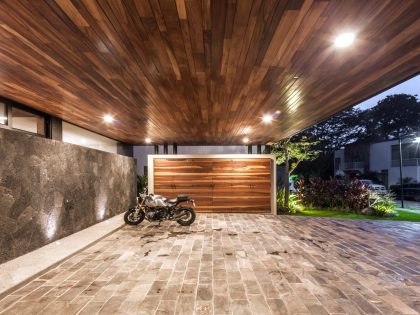 A Stunning House Combines Stone, Concrete and Wood in Colima, Mexico by Di Frenna Arquitectos (18)