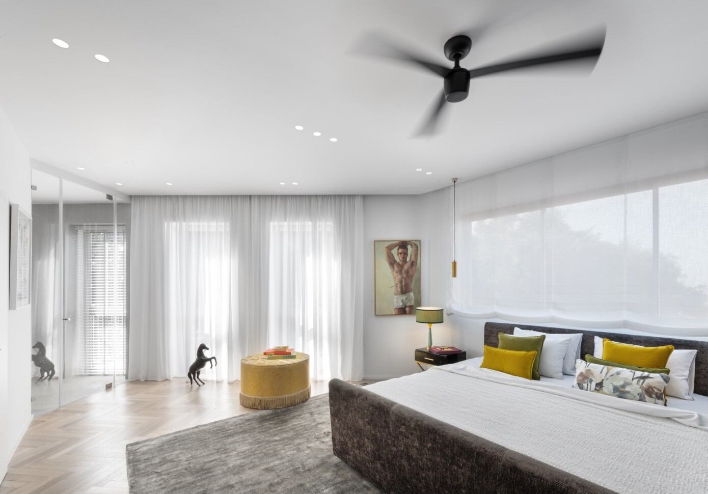 A Stunning Modern Penthouse for a Young Couple with a New Baby in Tel Aviv, Israel by Tzvia Kazayoff (13)