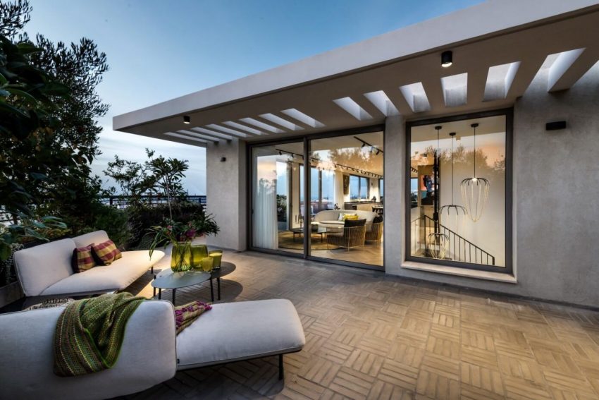 A Stunning Modern Penthouse for a Young Couple with a New Baby in Tel Aviv, Israel by Tzvia Kazayoff (16)