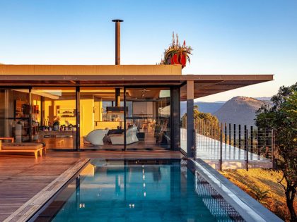 A Stunning Single-Family Home Set in the Pristine Landscape of Pietermaritzburg, South Africa by Elphick Proome Architecture (16)