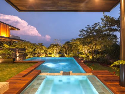 A Stunning and Luxurious Concrete House Framed by a Vast Vegetation of Colima, Mexico by Di Frenna Arquitectos (21)