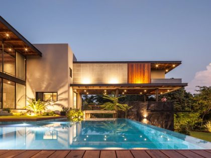 A Stunning and Luxurious Concrete House Framed by a Vast Vegetation of Colima, Mexico by Di Frenna Arquitectos (30)