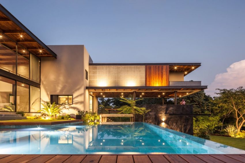 A Stunning and Luxurious Concrete House Framed by a Vast Vegetation of Colima, Mexico by Di Frenna Arquitectos (30)