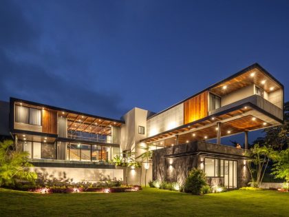 A Stunning and Luxurious Concrete House Framed by a Vast Vegetation of Colima, Mexico by Di Frenna Arquitectos (32)