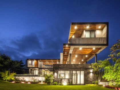 A Stunning and Luxurious Concrete House Framed by a Vast Vegetation of Colima, Mexico by Di Frenna Arquitectos (33)