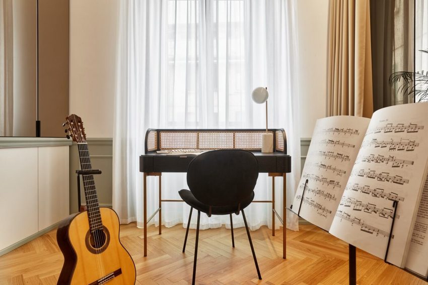 A Stylish Contemporary Apartment That Focuses on Music in Milan, Italy by Giacomo Nasini (3)