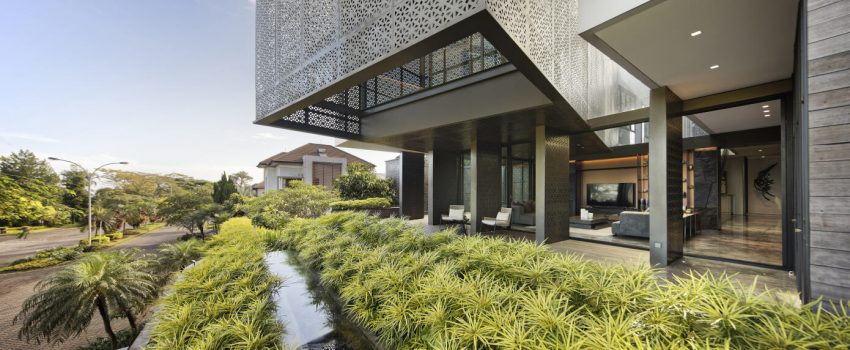 A Warm Contemporary Home with Golf Field Views in Bogor City, Indonesia by Gets Architects (13)