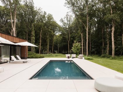 A Wonderful Contemporary Home in the Forest of Netherlands by Grand & Johnson (33)