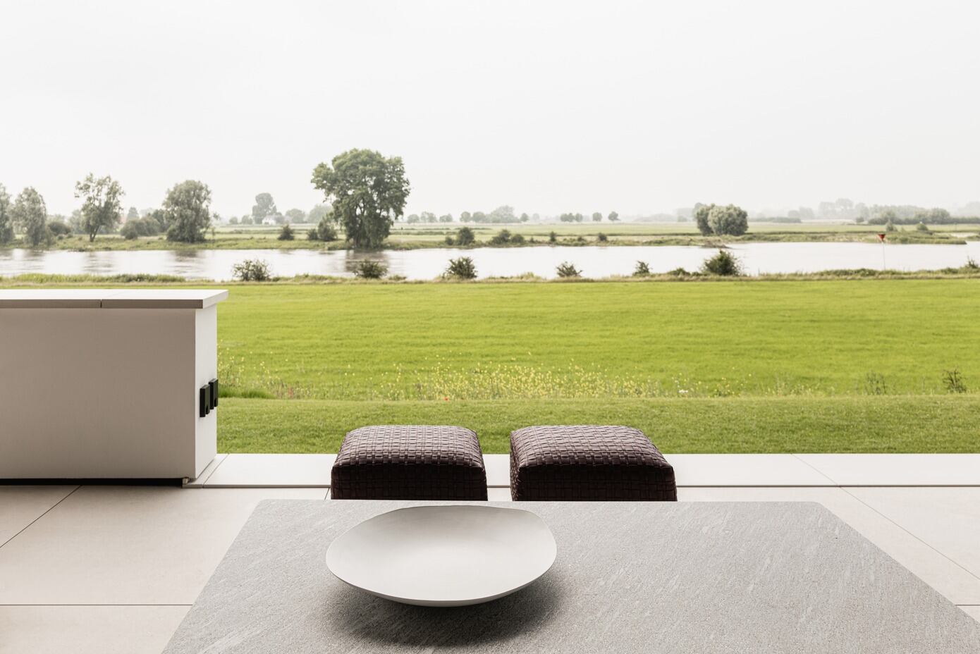 A Wonderful Contemporary Home in the Forest of Netherlands by Grand & Johnson (6)