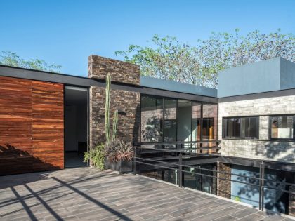 An Elegant Concrete and Steel Home with Stone and Wood Elements in Colima, Mexico by Di Frenna Arquitectos (10)