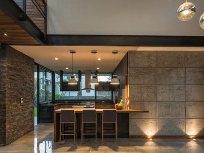 An Elegant Concrete and Steel Home with Stone and Wood Elements in Colima, Mexico by Di Frenna Arquitectos (4)