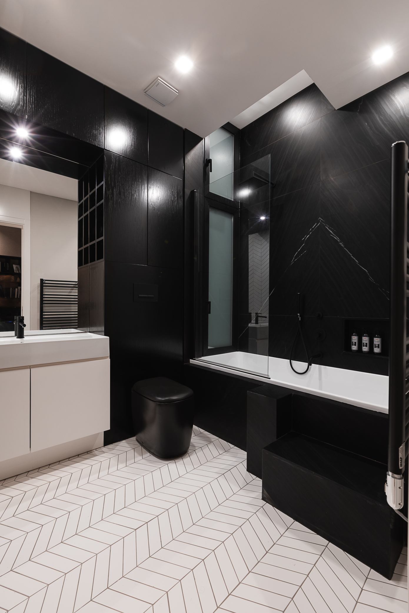 An Elegant Contemporary Home in the Heart of the Mediterranean Village of Zejtun, Malta by Daniel Scerri Periti (21)