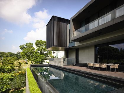 An Elegant Contemporary Home with Dramatic Views in Singapore by K2LD Architects (1)