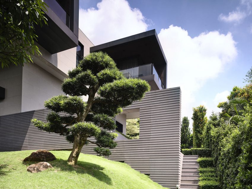 An Elegant Contemporary Home with Dramatic Views in Singapore by K2LD Architects (14)