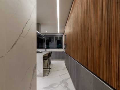 An Elegant and Luxury Modern Home with Unique and Sober Tones in Mexico City by Taller David Dana (14)