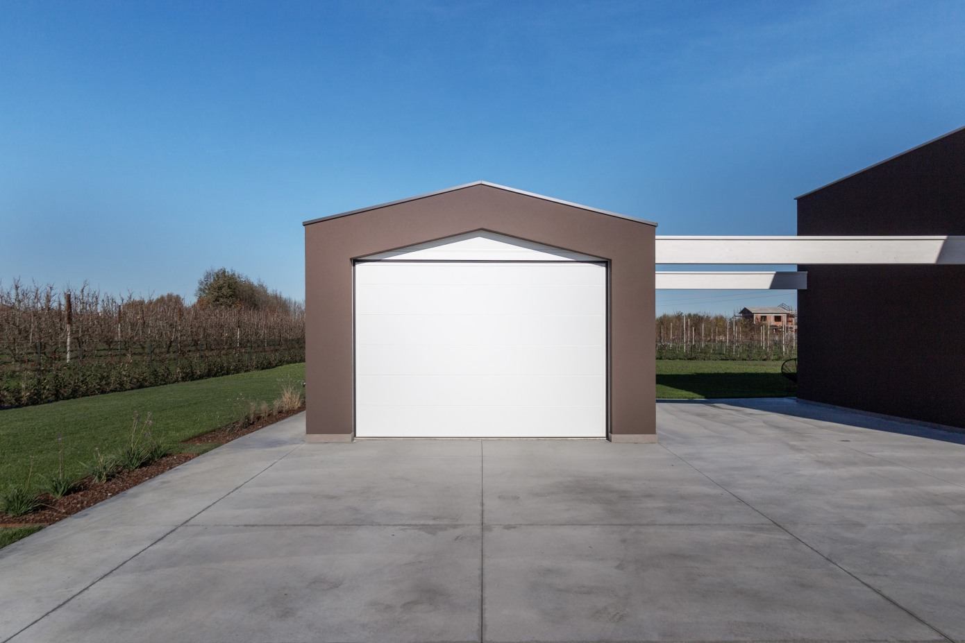 Casa BL, a Wonderful Contemporary Home in Cesena, Italy by Lorenzo Tappi (18)