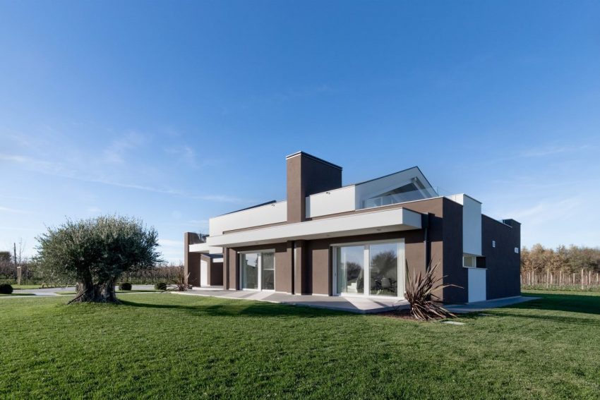 Casa BL, a Wonderful Contemporary Home in Cesena, Italy by Lorenzo Tappi (2)