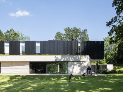 Claywood House, a Stunning and Elegant Modern Home in Hampshire by Ayre Chamberlain Gaunt (10)