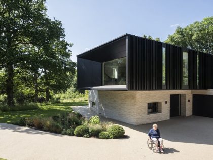 Claywood House, a Stunning and Elegant Modern Home in Hampshire by Ayre Chamberlain Gaunt (9)