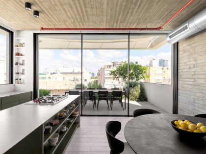 Erez Shani Architecture Designs a Striking Industrial Apartment in Tel Aviv (7)